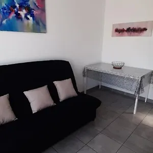  Hébergement de vacances Jolie Maisonnette A Proximite De Toutes Commodites