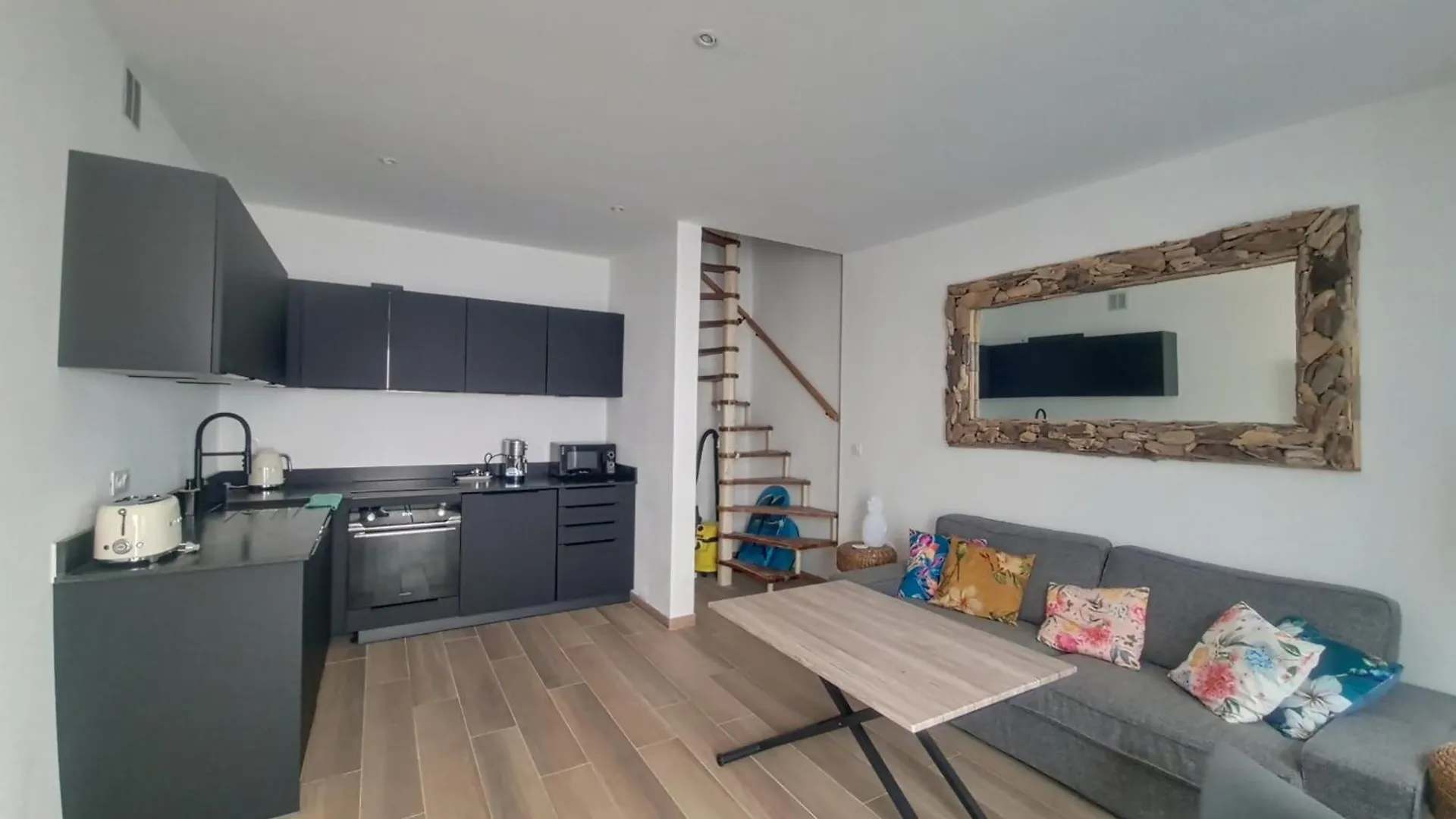 Maison De Village 4 Pers Aux Saintes-Maries-De-La-Mer - Fr-1-475-206 location